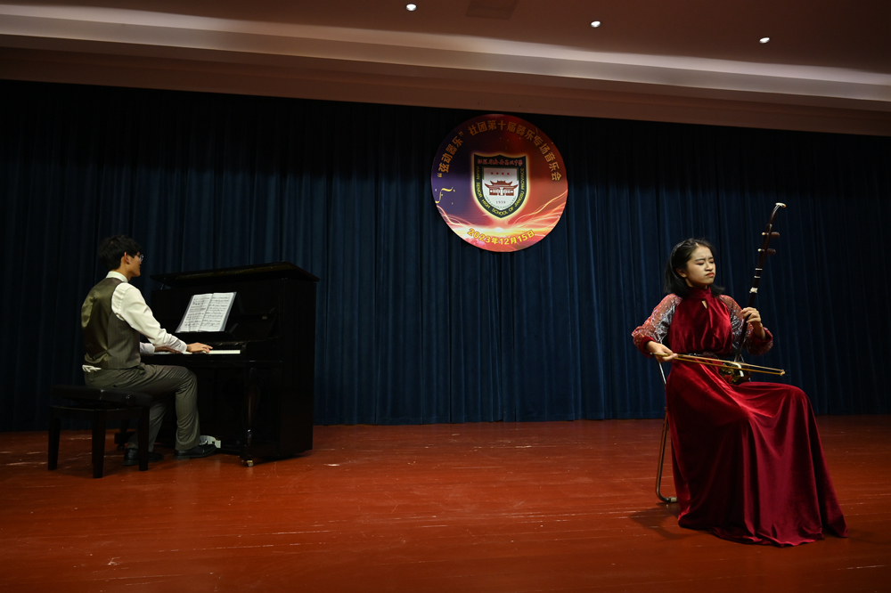 4f5e0968896e4a97a9d45ce01cf44437.jpg 4f5e0968896e4a97a9d45ce01cf44437.jpg