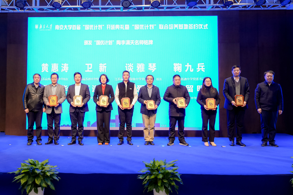 97fbb90197d943fdbe08a0db75db791f.jpg 97fbb90197d943fdbe08a0db75db791f.jpg