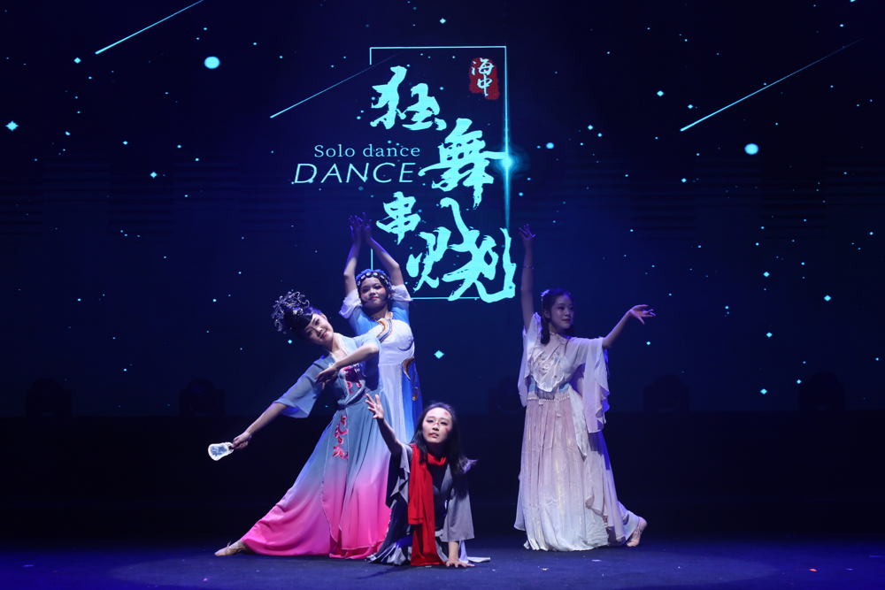 19359158327c4d8cafb34e48ef557ea4.jpg 19359158327c4d8cafb34e48ef557ea4.jpg