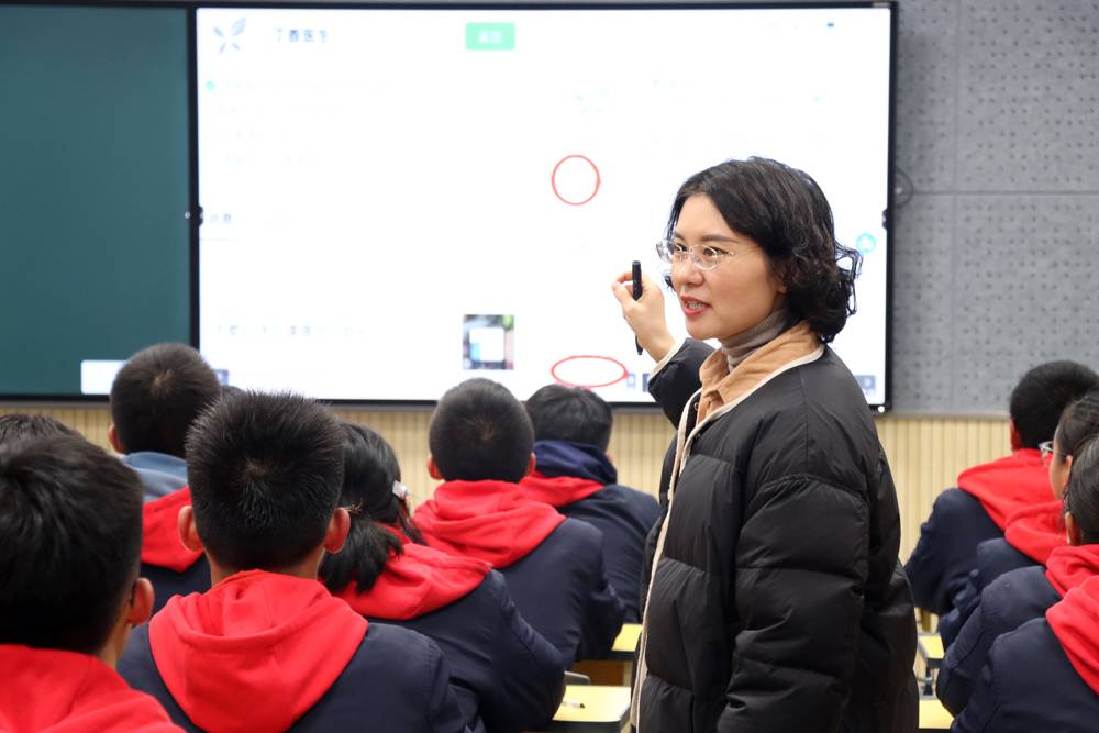 4b6d90e5726e46ef96c525773039dbe6.jpg 4b6d90e5726e46ef96c525773039dbe6.jpg