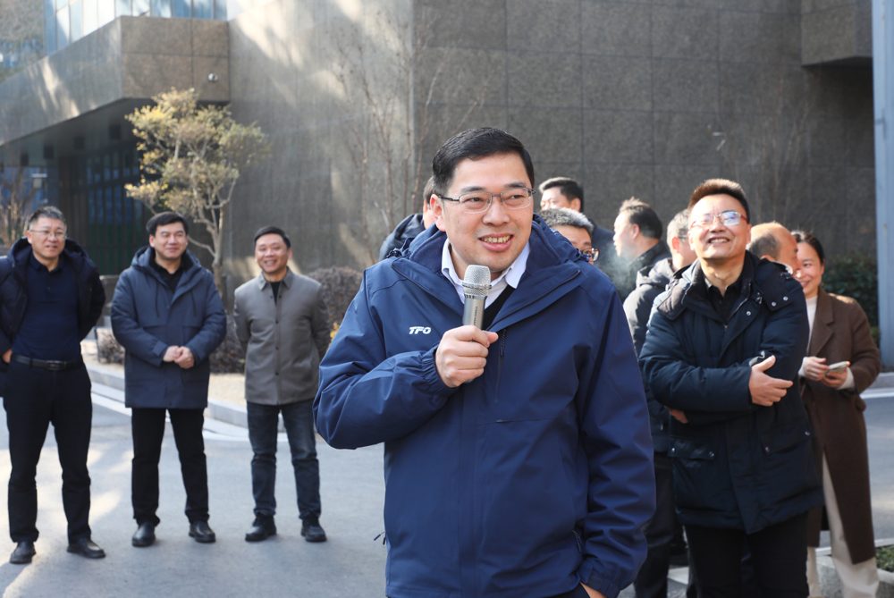 f9f61946a55f4603835a2a712aeed491.jpg f9f61946a55f4603835a2a712aeed491.jpg