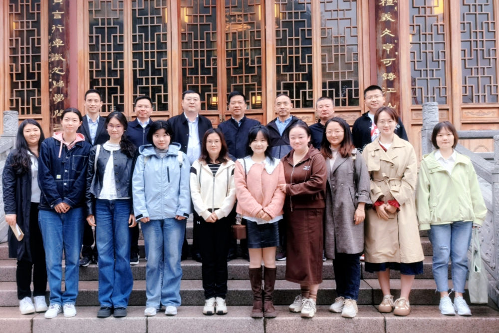 e6210aa4561e4164af75ded2cd51d331.jpg e6210aa4561e4164af75ded2cd51d331.jpg