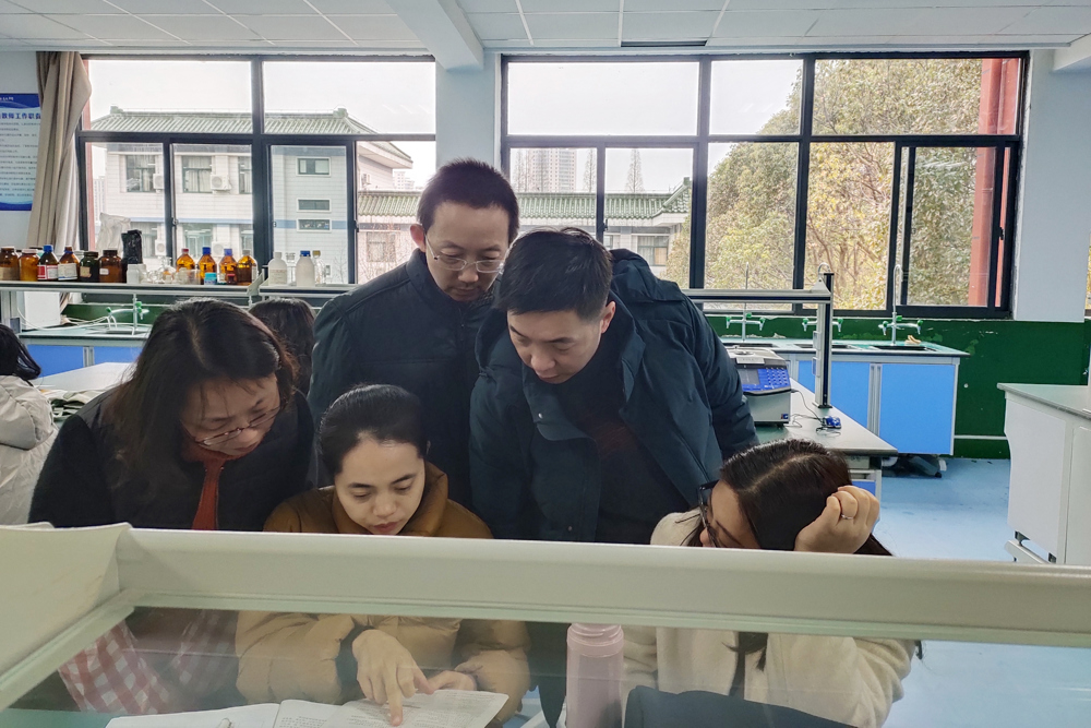 9c1cb428121e4052a0b1095abed24d17.jpg 9c1cb428121e4052a0b1095abed24d17.jpg