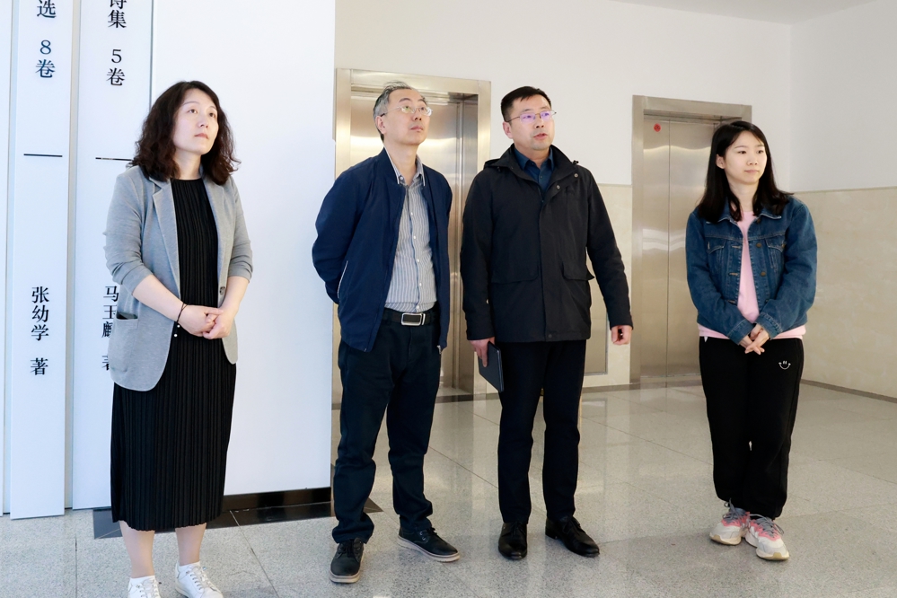 6ebf8420f6af490c98b1c60e9bf68488.jpg 6ebf8420f6af490c98b1c60e9bf68488.jpg