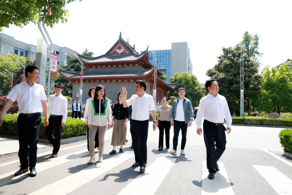 ed40fa34d7884bf8999997386f800cd0.jpg ed40fa34d7884bf8999997386f800cd0.jpg