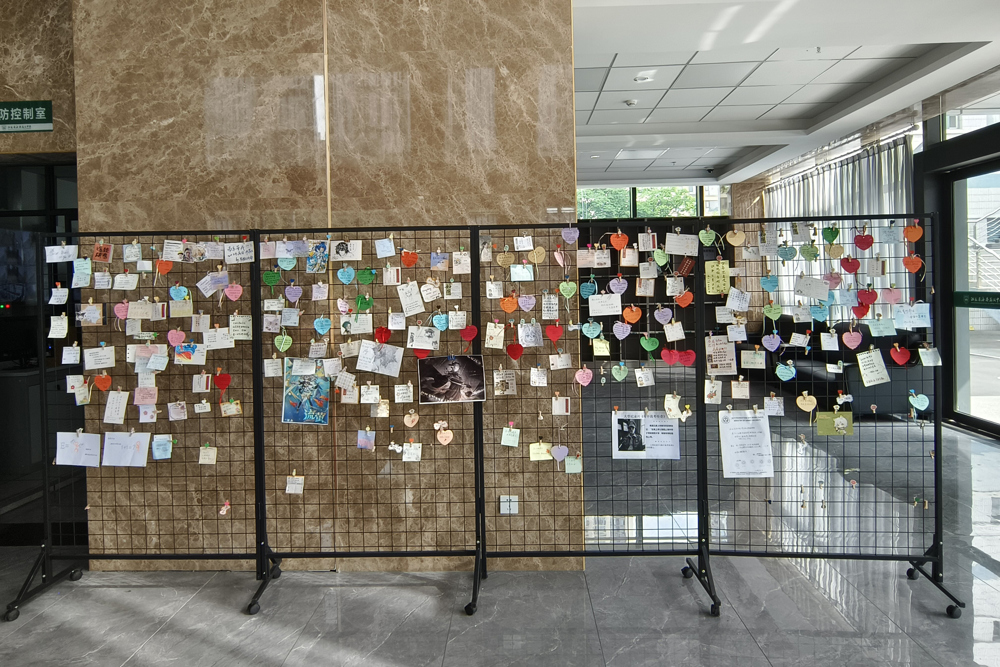 e82ee199e25a47b3b21fa9524c96ff0a.jpg e82ee199e25a47b3b21fa9524c96ff0a.jpg