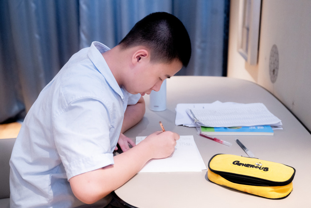 64b246127e47400292f98cda01c6be7b.jpg 64b246127e47400292f98cda01c6be7b.jpg