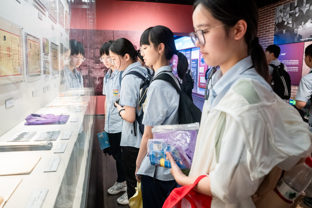 beba1d5dc32b46b9bb6916f51f54662e.jpg beba1d5dc32b46b9bb6916f51f54662e.jpg