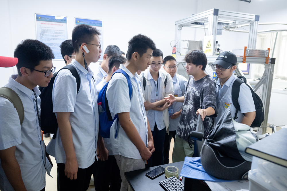 14e7eb867d494e3b91953966c0f9e68c.jpg 14e7eb867d494e3b91953966c0f9e68c.jpg