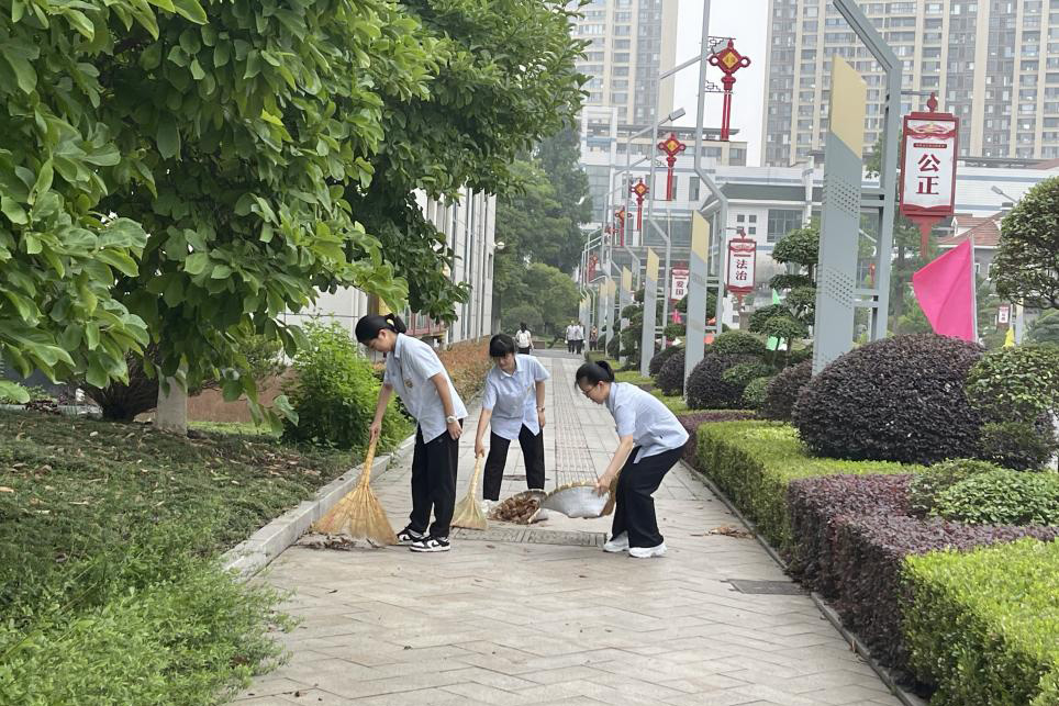 6fb26203fa0b449ba037f7a2da05256e.jpg 6fb26203fa0b449ba037f7a2da05256e.jpg