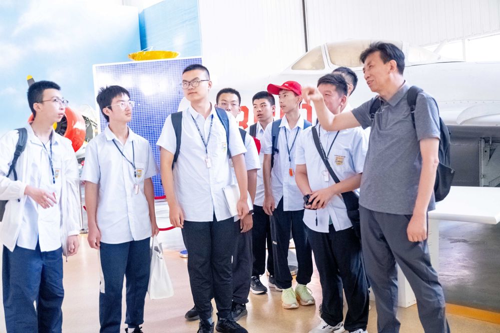 1548a86b856f464e96a4d5ebe08a882f.jpg 1548a86b856f464e96a4d5ebe08a882f.jpg