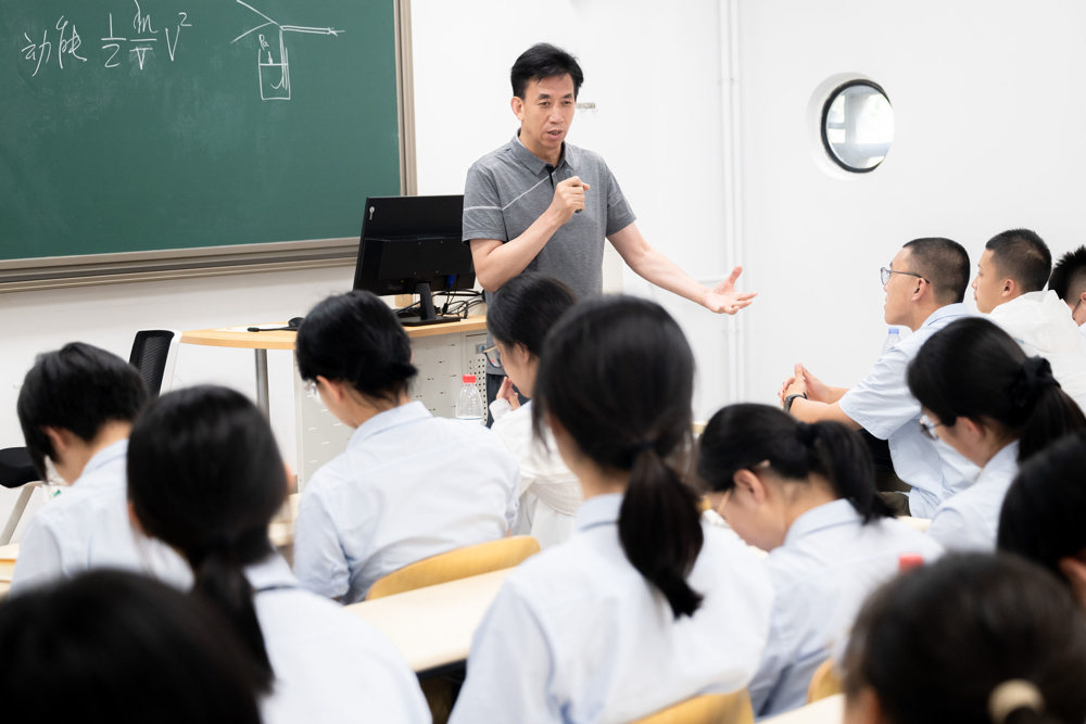 90d50738c6d6428c829e4f073a74bef7.jpg 90d50738c6d6428c829e4f073a74bef7.jpg