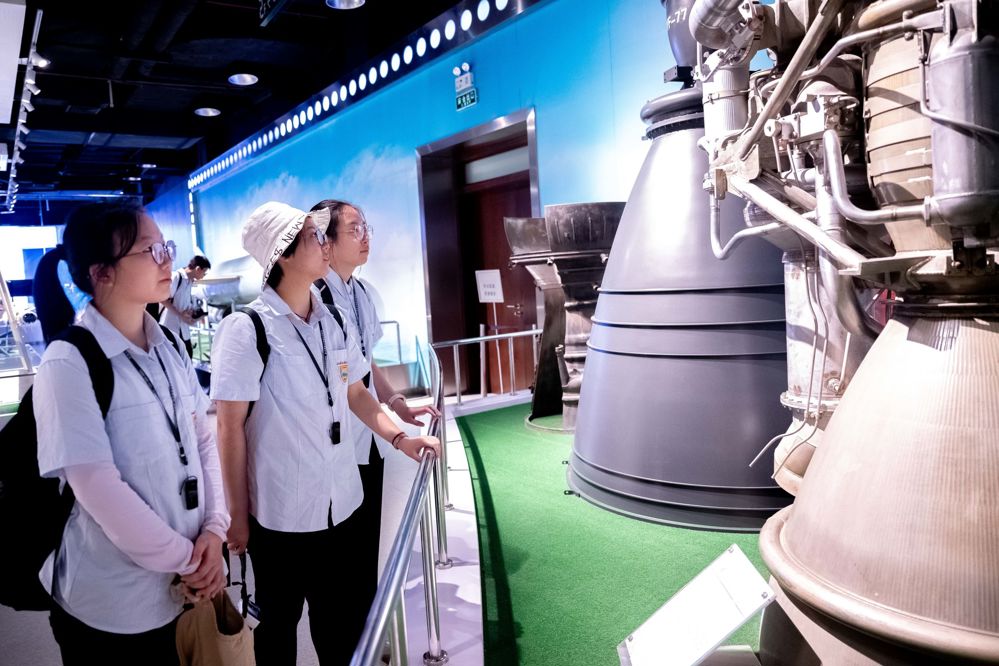 b18a719192a4480d9a8bab75a8dee18f.jpg b18a719192a4480d9a8bab75a8dee18f.jpg