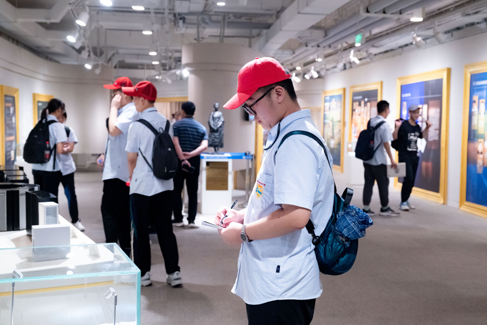 b2f94ec1ad5244048e832f58729b050a.jpg b2f94ec1ad5244048e832f58729b050a.jpg