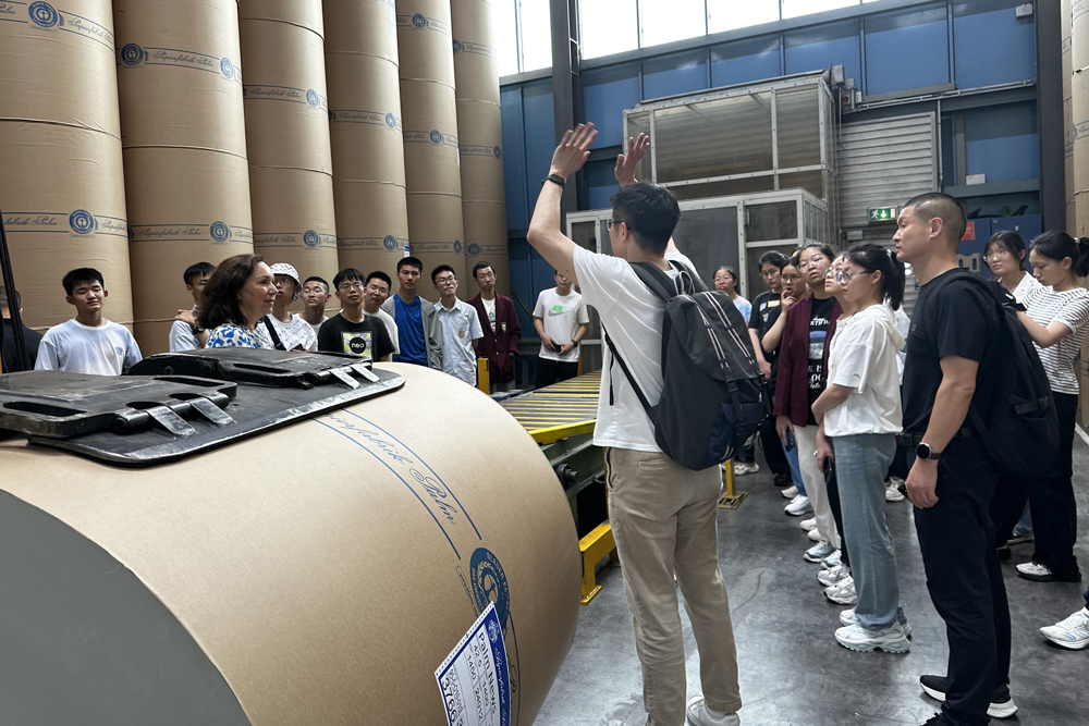 70edc7bb880b406f853d581514b94b17.jpg 70edc7bb880b406f853d581514b94b17.jpg