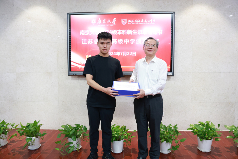 f7d2ab0e86414007b2d91b4a9113d668.jpg f7d2ab0e86414007b2d91b4a9113d668.jpg