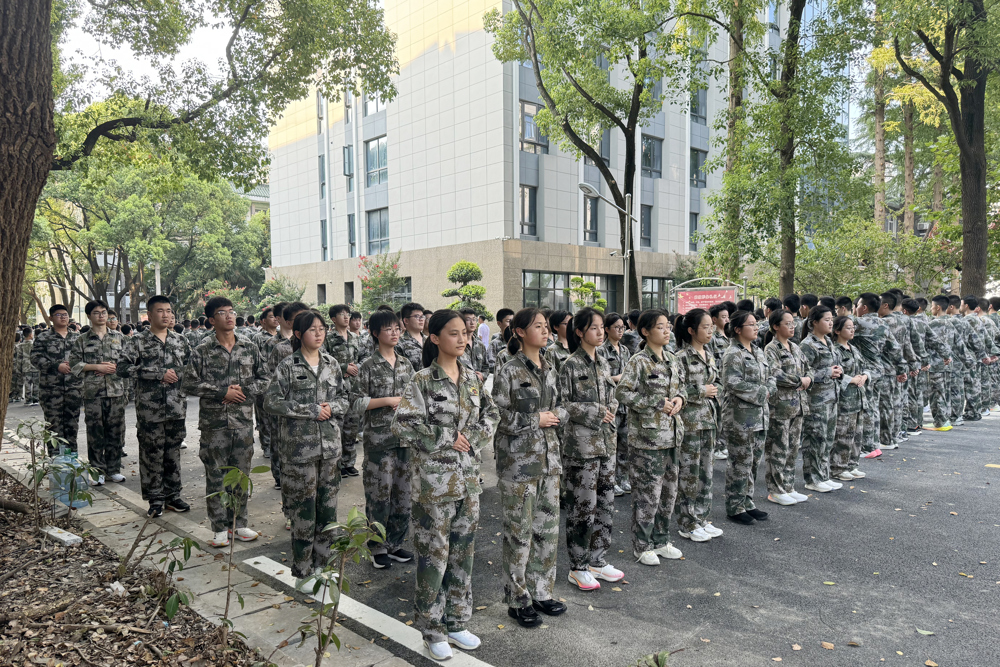 40b5b26b91a94dc6a46ac9be383660c3.jpg 40b5b26b91a94dc6a46ac9be383660c3.jpg