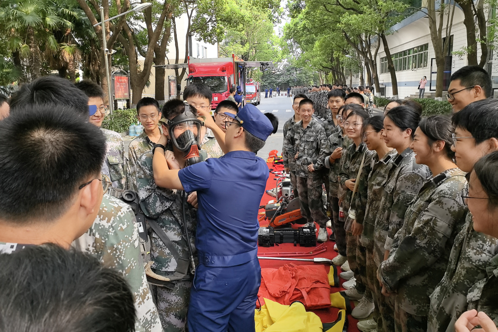 41f81732f8874773909925746beecce0.jpg 41f81732f8874773909925746beecce0.jpg