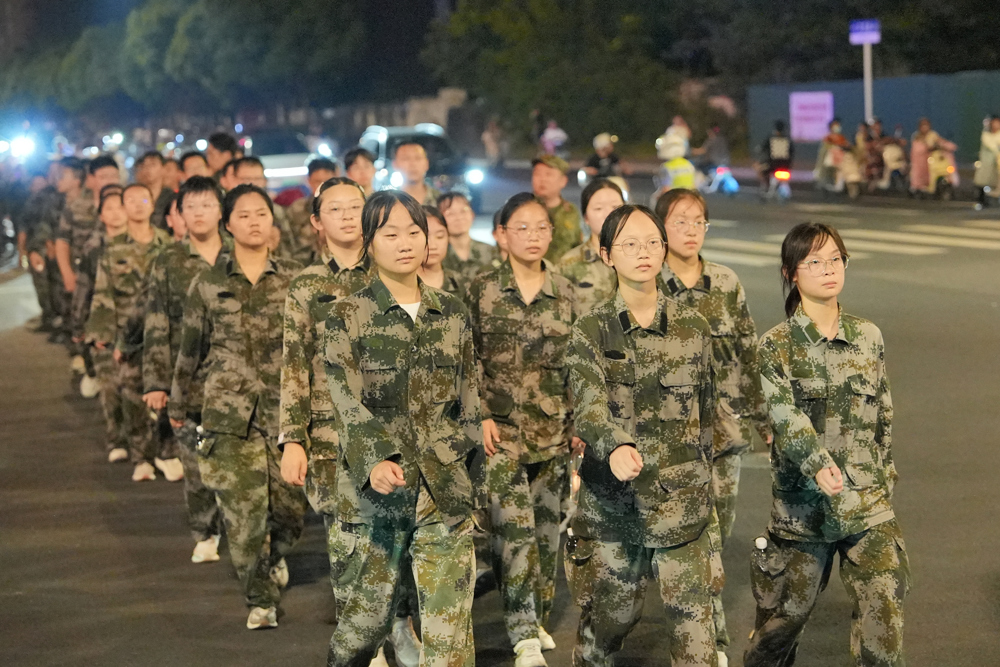 a4d75f69c30f4683ba222719df599d7e.jpg a4d75f69c30f4683ba222719df599d7e.jpg