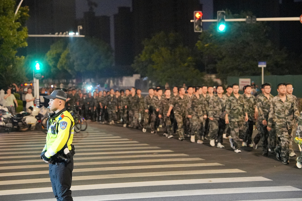 e8ec2f3c46d742a3876ab594c20e603f.jpg e8ec2f3c46d742a3876ab594c20e603f.jpg