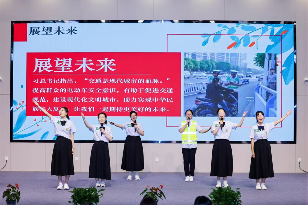 63dceb128b81478cb24906ff49122397.jpg 63dceb128b81478cb24906ff49122397.jpg