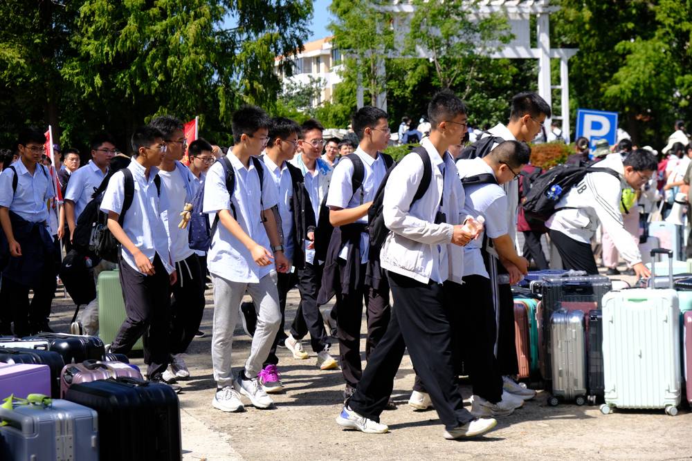 9a1b371ae7c840ae89565664df62ba71.jpg 9a1b371ae7c840ae89565664df62ba71.jpg