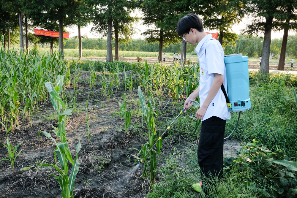 f931357a758e4c57a5f4939f516b4c72.jpg f931357a758e4c57a5f4939f516b4c72.jpg