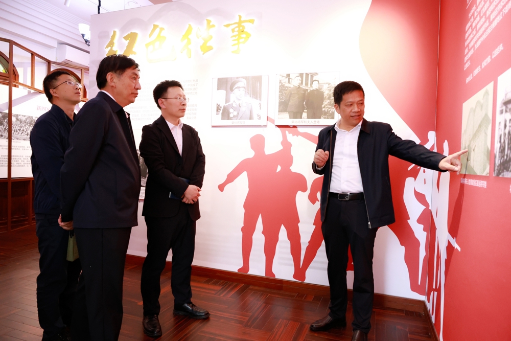 f74f027bd02b4091998fd2a0c553022d.jpg f74f027bd02b4091998fd2a0c553022d.jpg