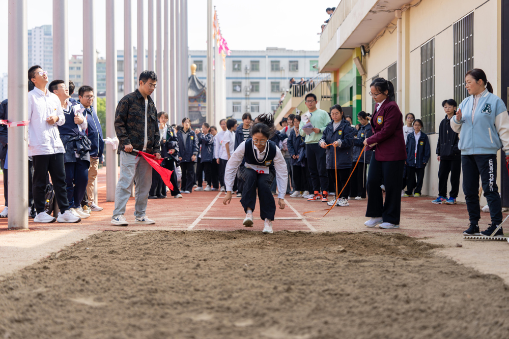 ca4cfb9306df439c989554318d7e9422.jpg ca4cfb9306df439c989554318d7e9422.jpg