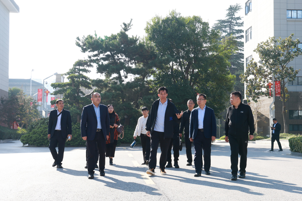 8a0a00ea559f4c3590badf18d17a2f58.jpg 8a0a00ea559f4c3590badf18d17a2f58.jpg