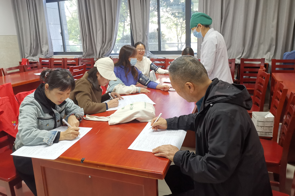 1dd187ea8b194e7abca00a649063ca11.jpg 1dd187ea8b194e7abca00a649063ca11.jpg