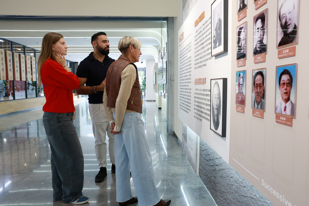 7a957808b80742f78c8e5e9d680ed4cd.jpg 7a957808b80742f78c8e5e9d680ed4cd.jpg