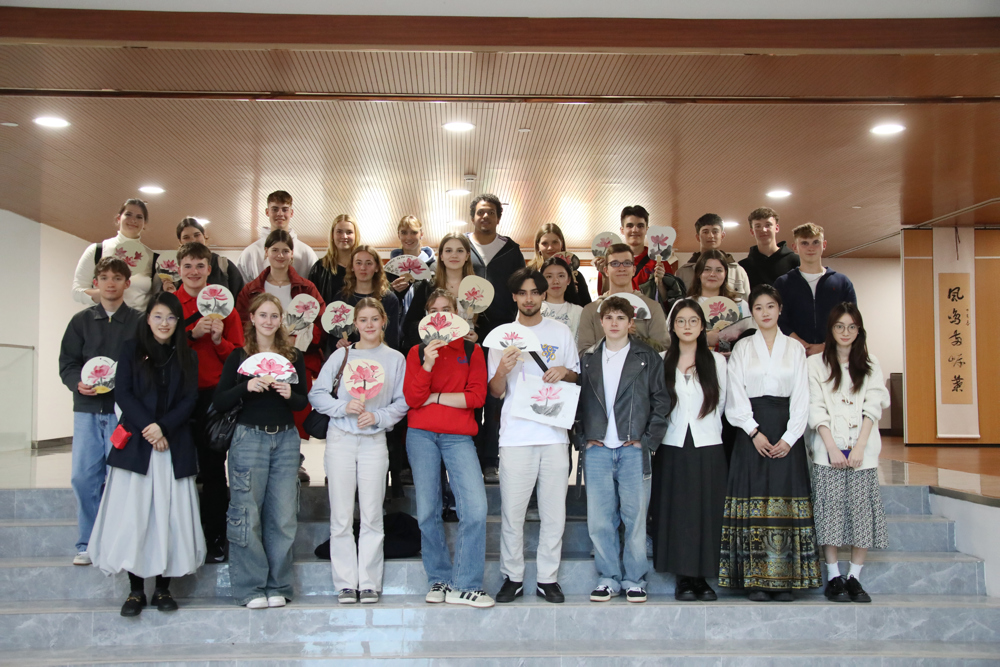 ae96475bd5f849229a9faf36af91762d.jpg ae96475bd5f849229a9faf36af91762d.jpg