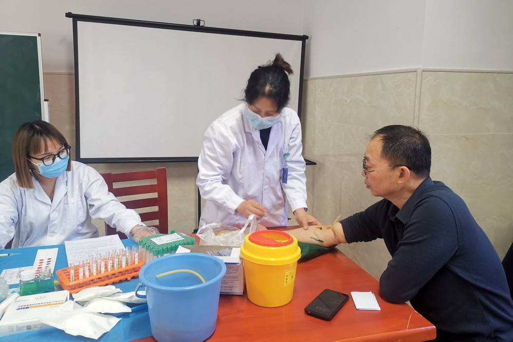 ed666d8526ee49c794a1037401e99511.jpg ed666d8526ee49c794a1037401e99511.jpg