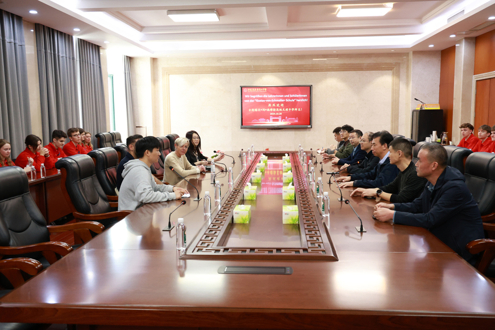 f3de8ab56e124b11954d6146a00d1c8e.jpg f3de8ab56e124b11954d6146a00d1c8e.jpg