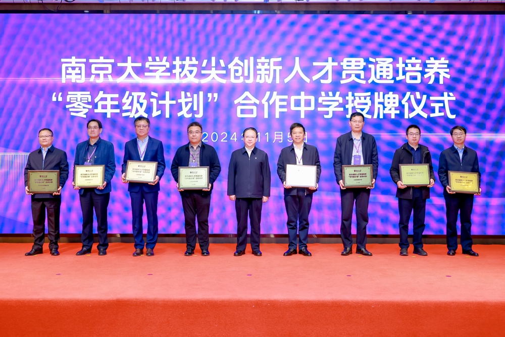 f3bb1ce7e5214578a6c3658e93971eb9.jpg f3bb1ce7e5214578a6c3658e93971eb9.jpg