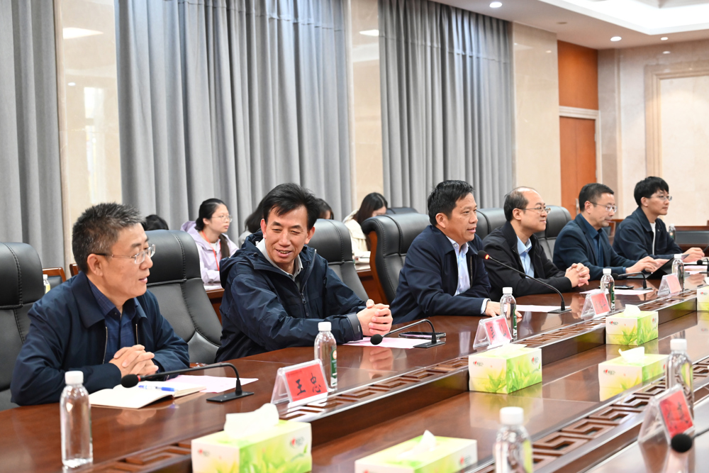 b7b497a028c54d61a2fd8b2eb163cc41.jpg b7b497a028c54d61a2fd8b2eb163cc41.jpg