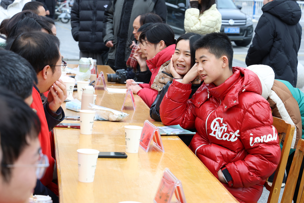 f7933d9d1fe64ab8a51500ff54c40fe3.jpg f7933d9d1fe64ab8a51500ff54c40fe3.jpg