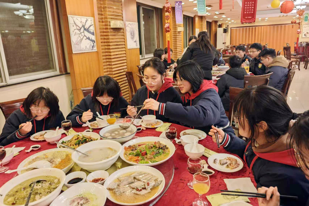 923393d0d71e47bd85843d04046ea63f.jpg 923393d0d71e47bd85843d04046ea63f.jpg