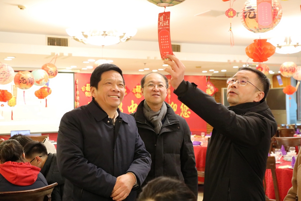 ef5d1c6bbfd64f4b8826ba99df5491f1.jpg ef5d1c6bbfd64f4b8826ba99df5491f1.jpg