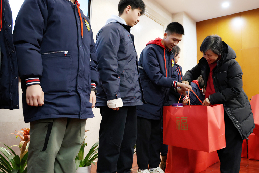 ea5b6046312042fbb14345f927760f47.jpg ea5b6046312042fbb14345f927760f47.jpg