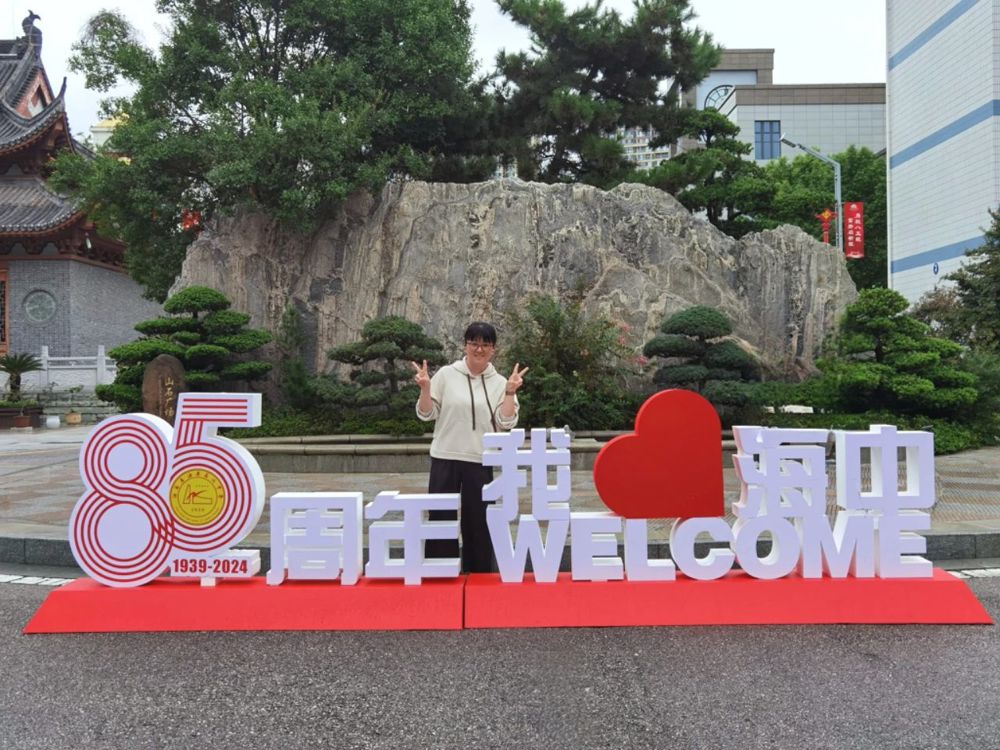 b73985d20a5f4f368cf8efdf536a2402.jpg b73985d20a5f4f368cf8efdf536a2402.jpg