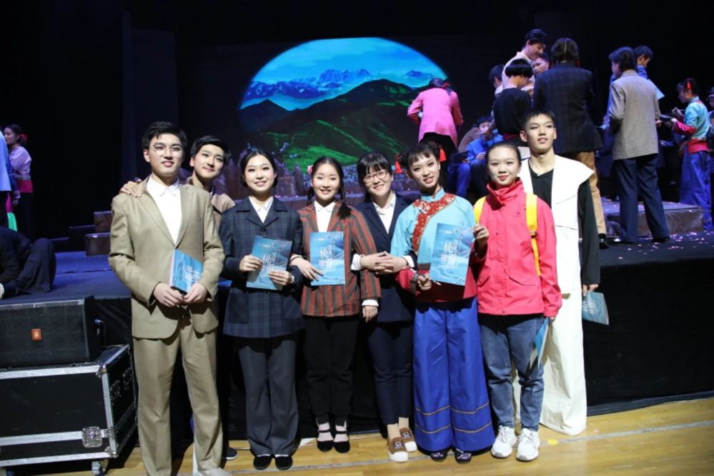 ea2c1f8c1370403ea28f92dba1994831.jpg ea2c1f8c1370403ea28f92dba1994831.jpg