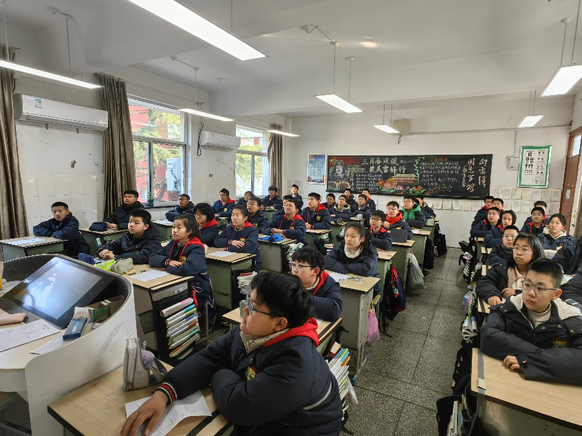 打破性别盒子，拥抱多元自我