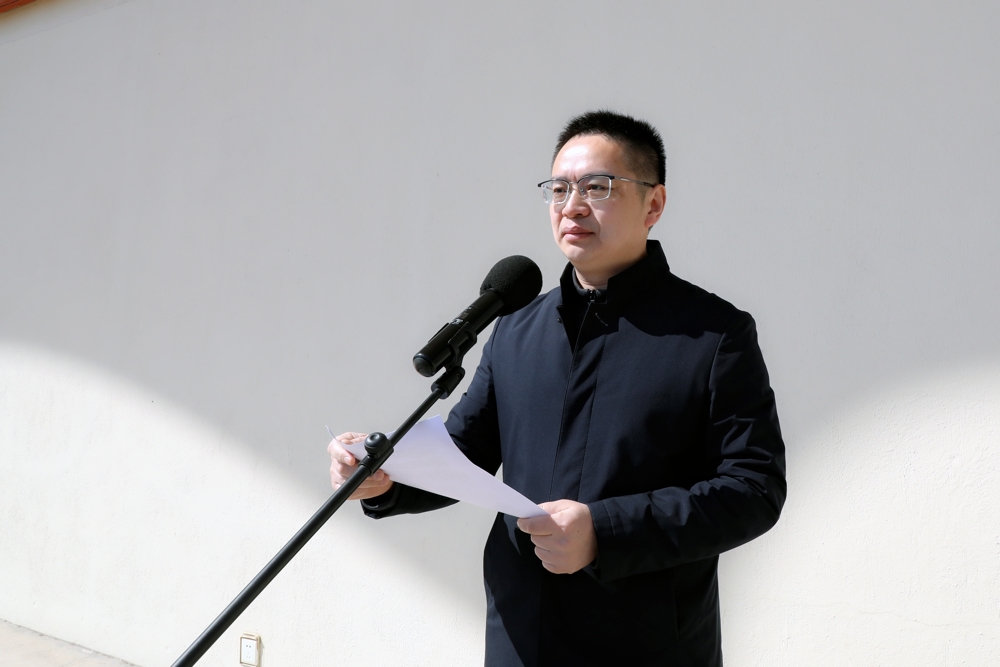 cec78cfdbd304b96b8126bfbe6f3acb3.jpg cec78cfdbd304b96b8126bfbe6f3acb3.jpg