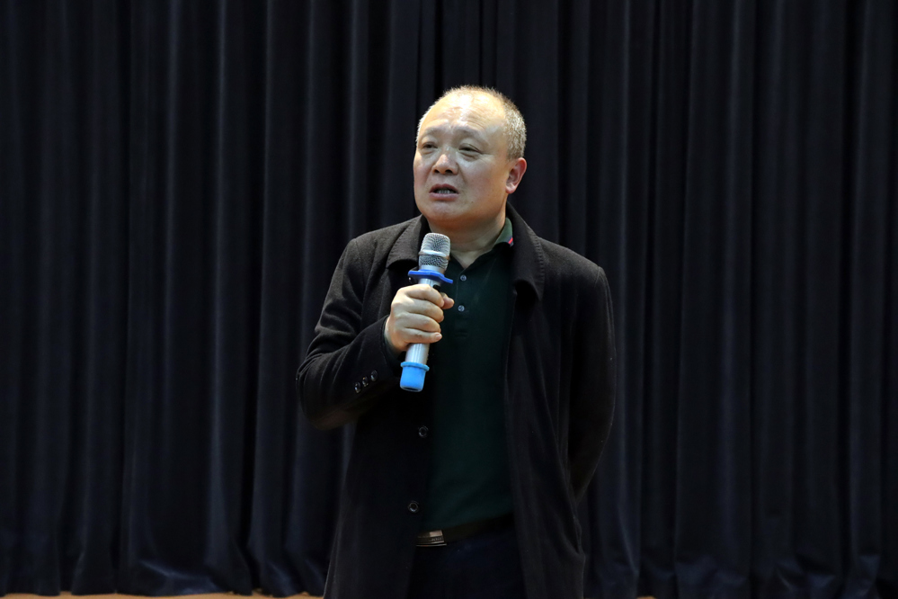 c3a8e48beb974c5a9080b46d2c7b7f72.jpg c3a8e48beb974c5a9080b46d2c7b7f72.jpg