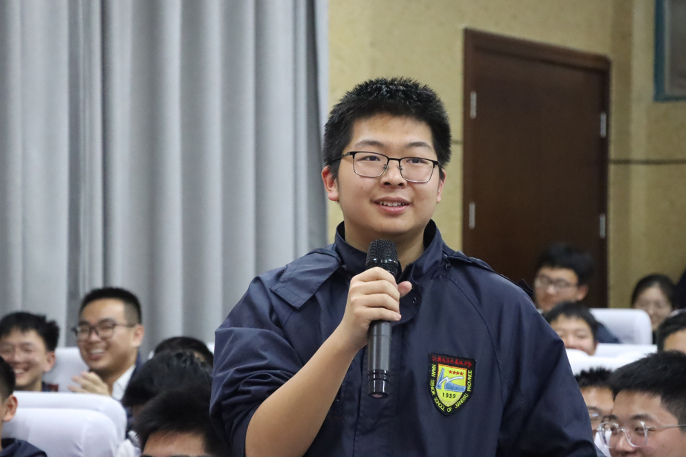 f8b589ef65a14d17a1d822163849e33f.jpg f8b589ef65a14d17a1d822163849e33f.jpg