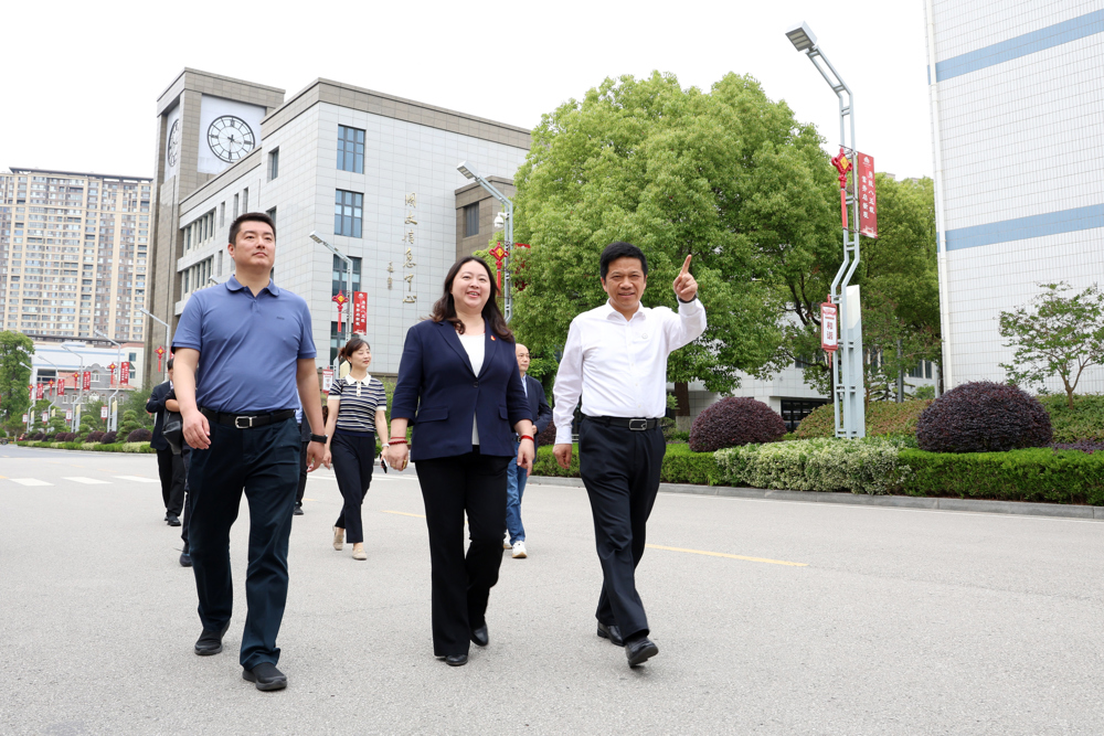 f403ee3b99c64786a3cd4ed3c0d087e6.jpg f403ee3b99c64786a3cd4ed3c0d087e6.jpg