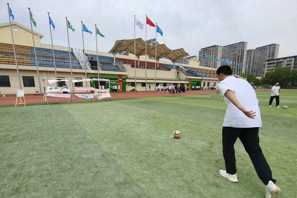 13e6bc5fe31044a5815e9f615d481aca.jpg 13e6bc5fe31044a5815e9f615d481aca.jpg