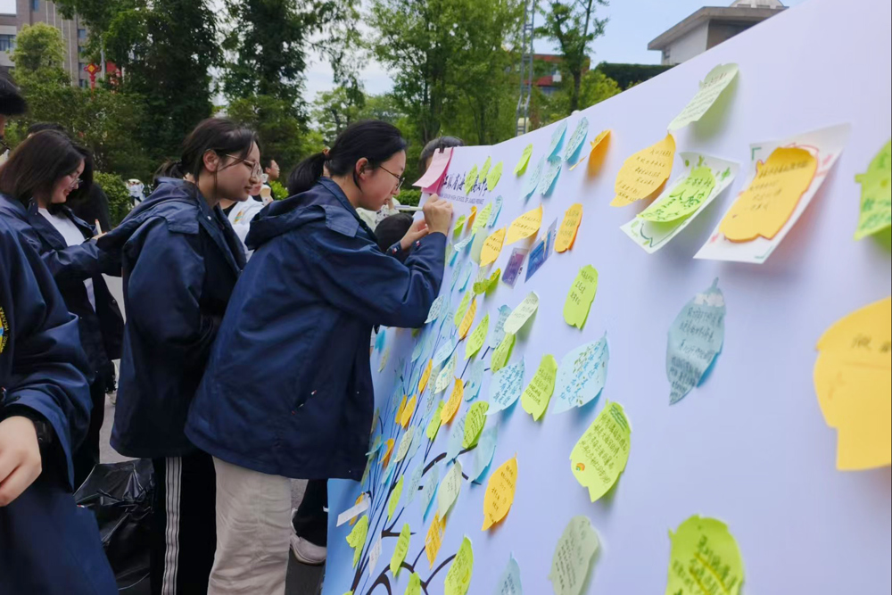 37071f43cf7e4ef2b2bf5d105e8ecbe1.jpg 37071f43cf7e4ef2b2bf5d105e8ecbe1.jpg